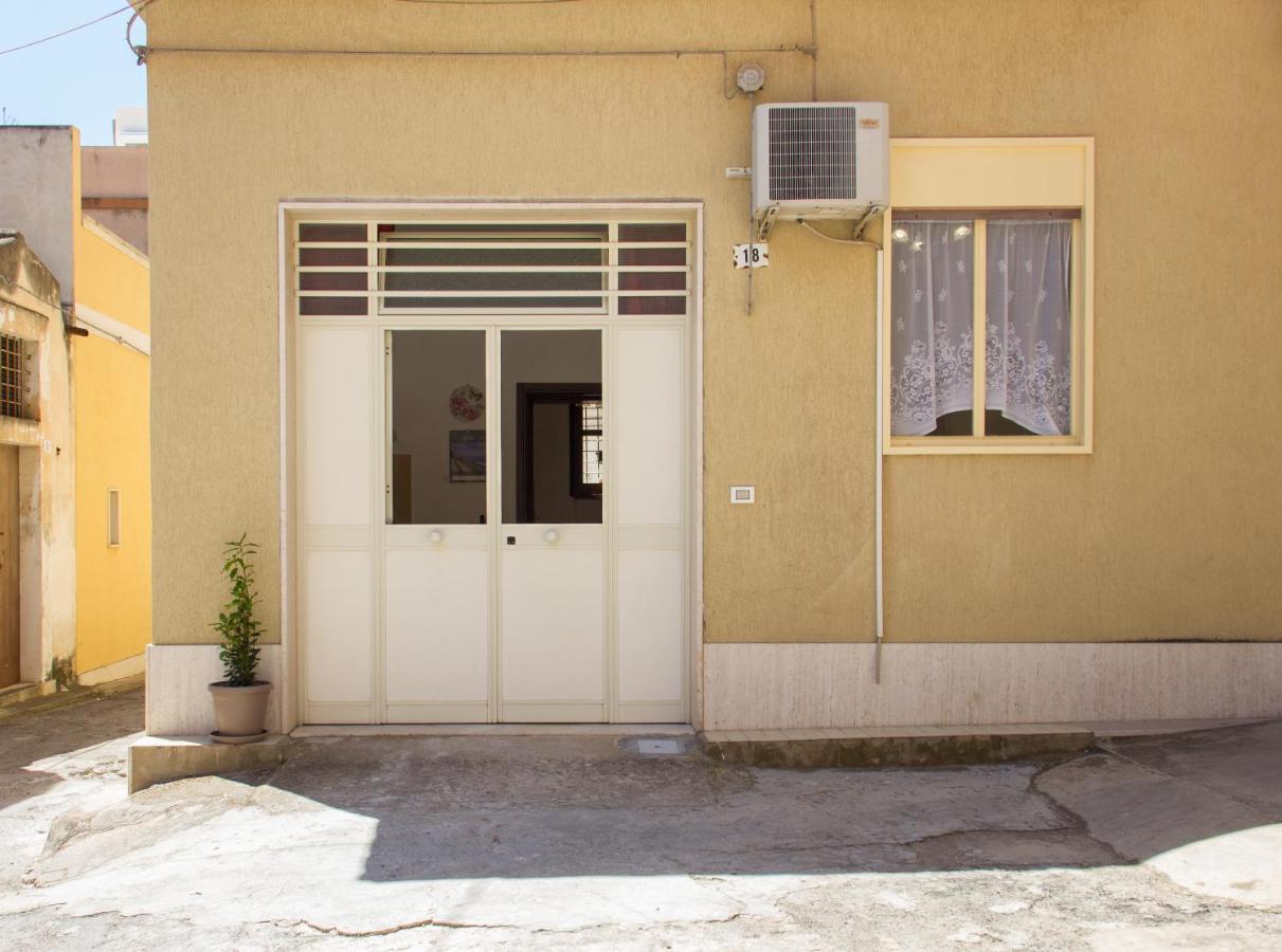فيلا Il Cortile Della Giara أفولا المظهر الخارجي الصورة